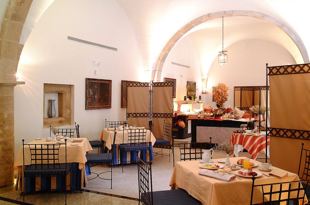 Фото Hotel Izan Trujillo