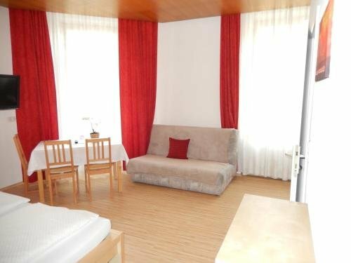Гостиница Hotel Garni Wilder Mann в Линце