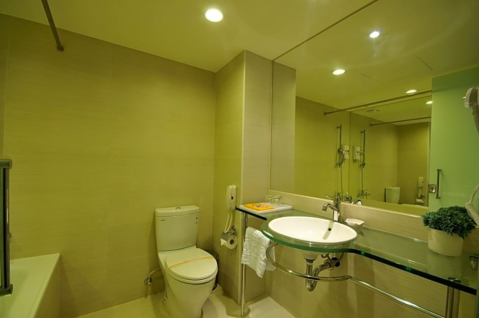 Фото New Continental