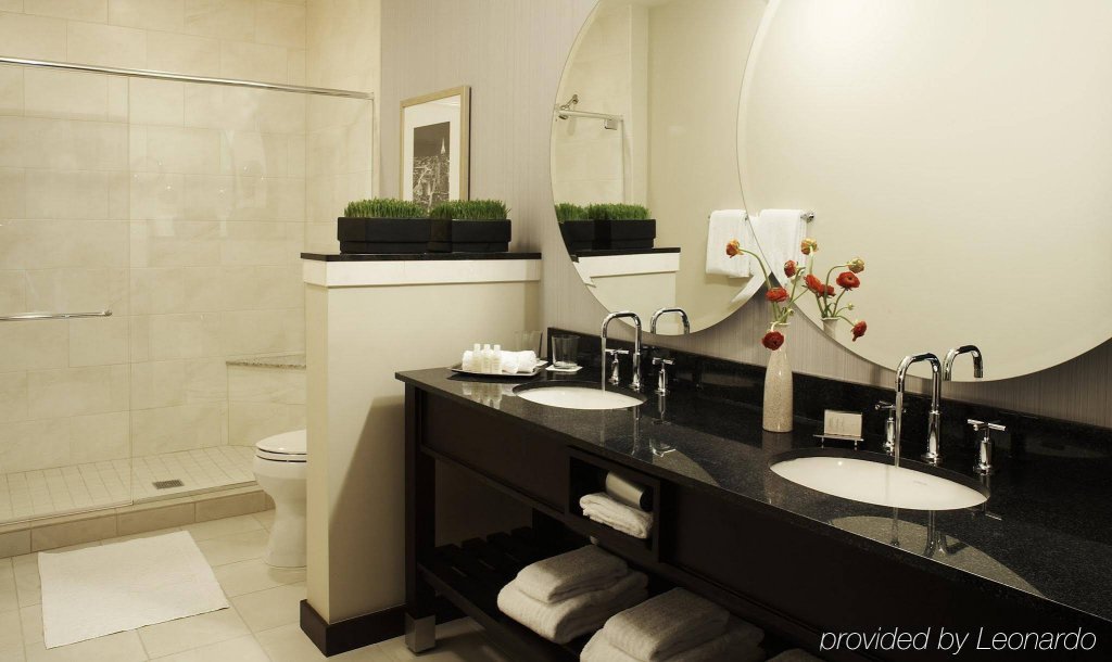 Фото Twelve Downtown, Autograph Collection