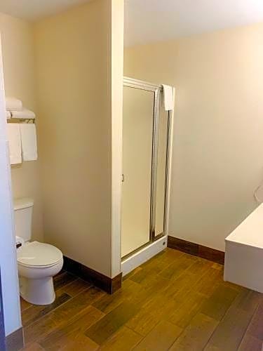 Фото Baymont by Wyndham Chelsea