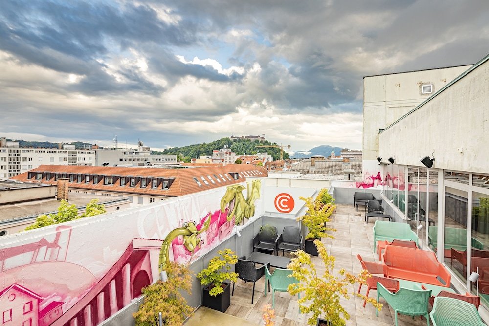 Фото Ibis Styles Ljubljana The Fuzzy Log