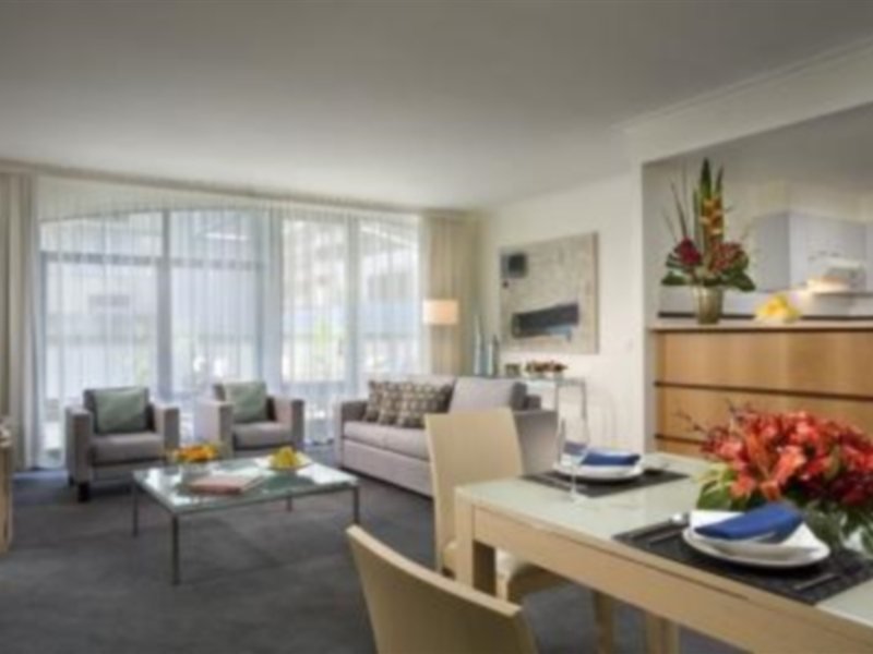 Фото Yehs Hotel Melbourne Cbd