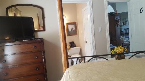 Фото By the Sea BnB Sidney Bc