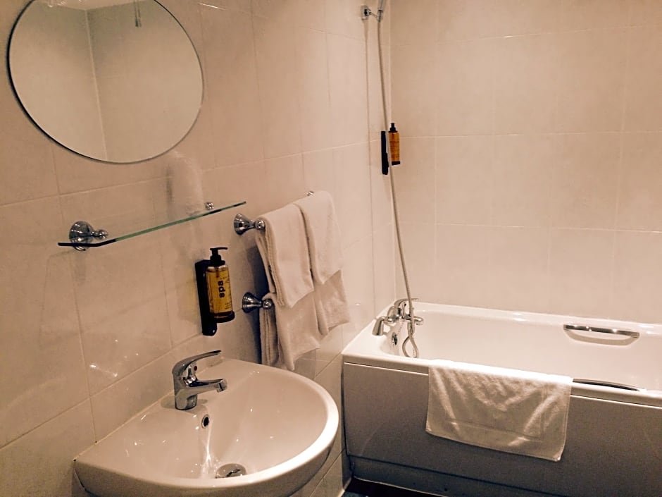 Фото The Edgbaston Palace Hotel