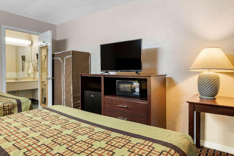 Фото Rodeway Inn