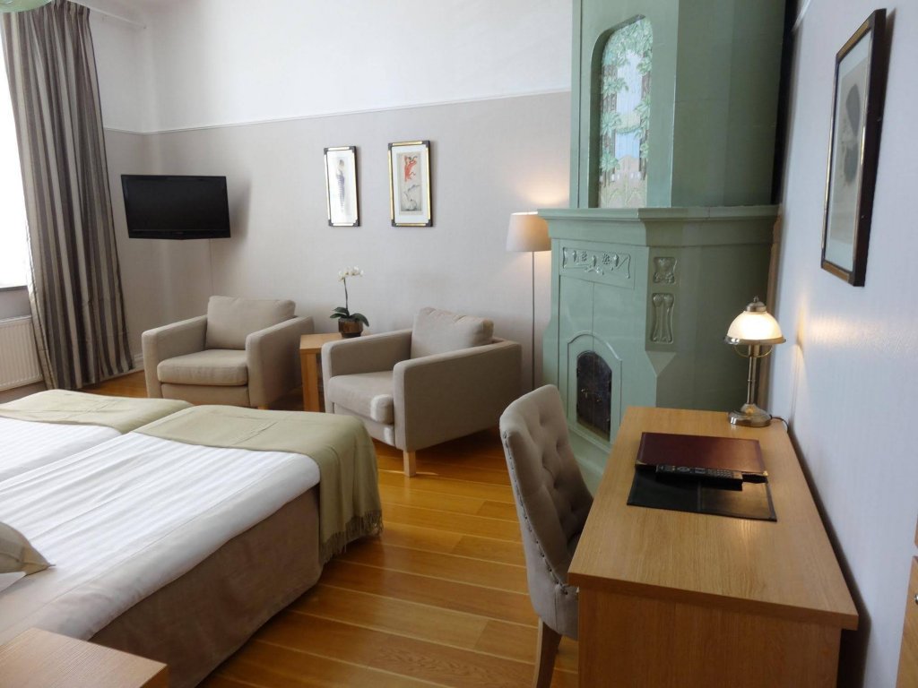 Фото Hamnhotellet Kronan