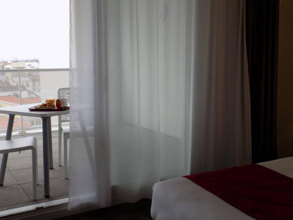 Фото B&b Home Paris Mairie de Saint Ouen