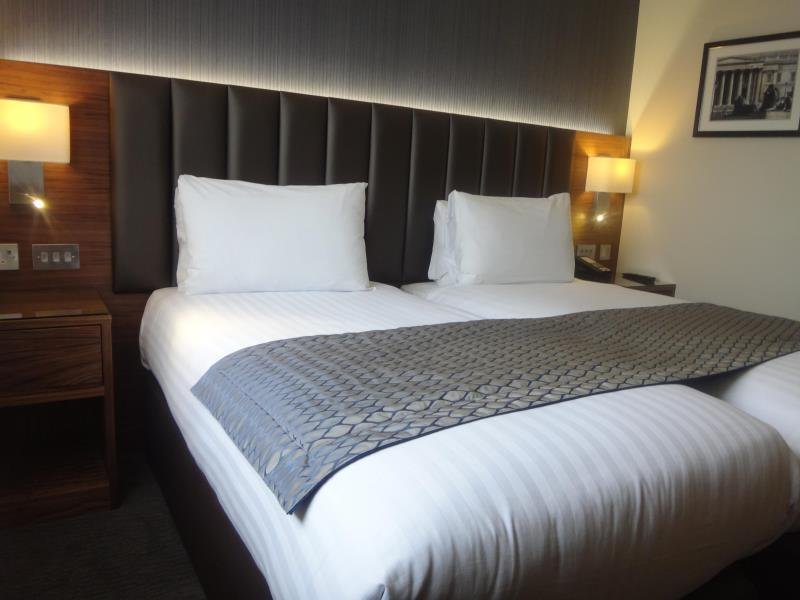 Фото Norfolk Towers Paddington Hotel