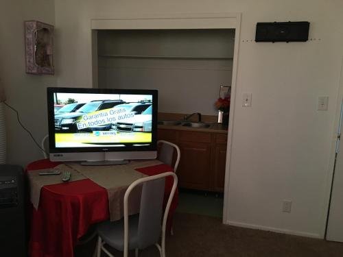 Фото The Yellow Penthouse