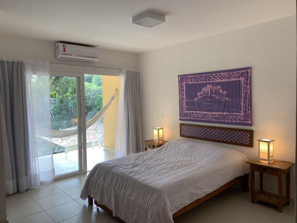 Фото Praia da Ferradurinha Guest House