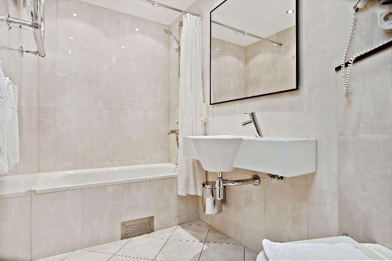 Фото Sure Hotel by Best Western Allen