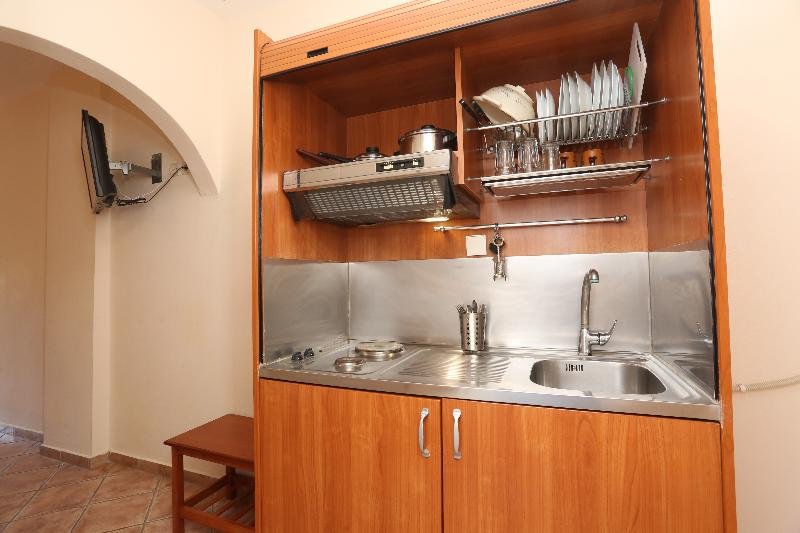 Фото Aloni Hotel