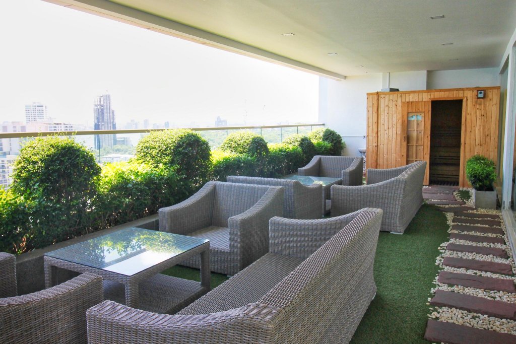 Фото The Peak Towers Pattaya