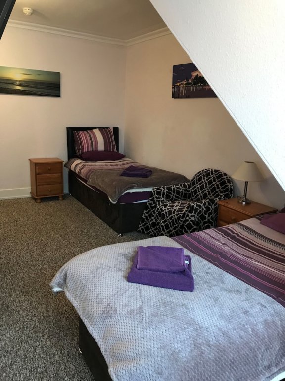 Фото The Station Guest House