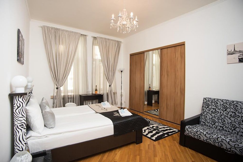 Фото Guest Room Сад 3