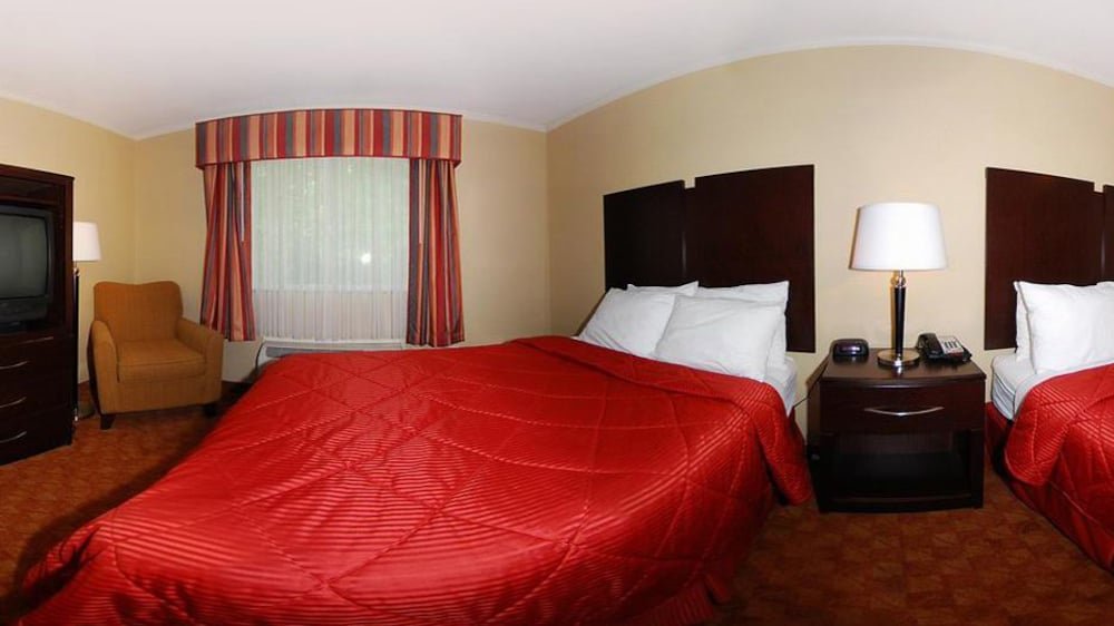 Фото Comfort Inn & Suites