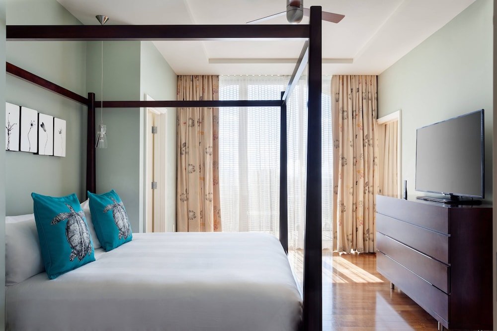 Фото Palm Beach Marriott Singer Island Beach Resort & SPA