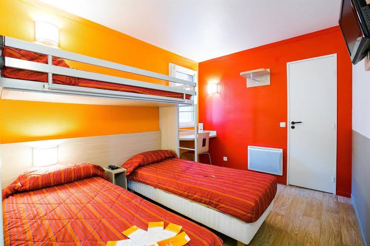 Фото The Originals City, Angers Sud – Le Village 49