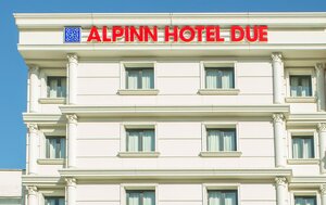 Отель Alpinn Due