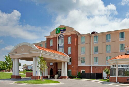 Гостиница Holiday Inn Express & Suites Kansas City - Grandview, an Ihg Hotel в Грандвью