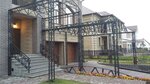 Modern (Kuznetskiy prospekt, 141), wrought iron