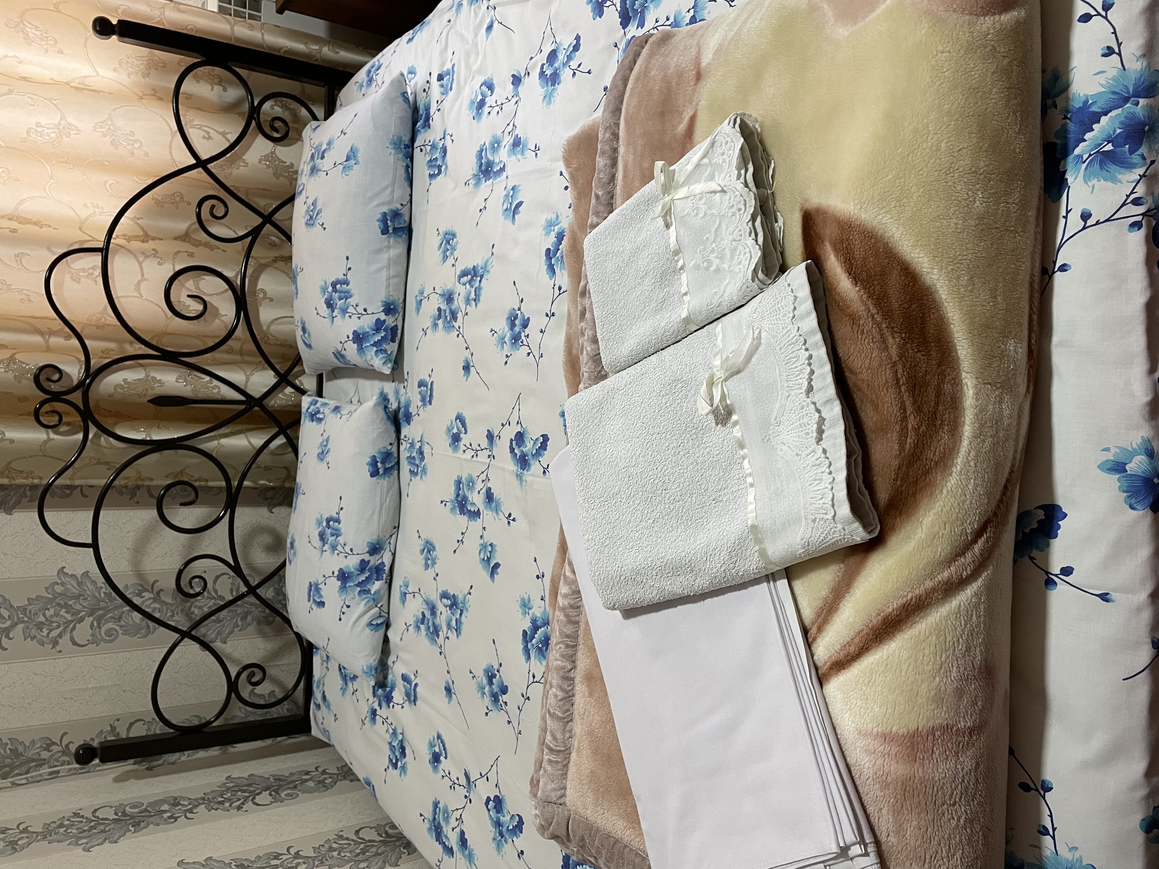 Фото Четыре сезона