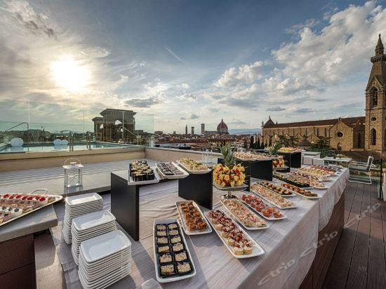 Фото Plaza Hotel Lucchesi