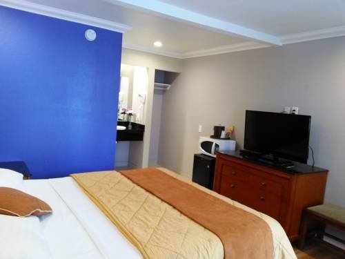 Фото Highlander Motel