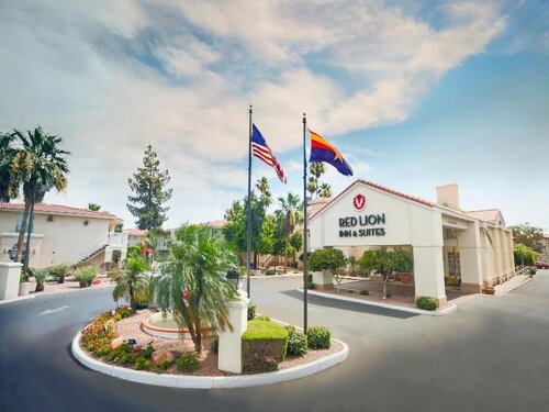 Гостиница Red Lion Inn & Suites Phoenix/Tempe - Asu в Темпе