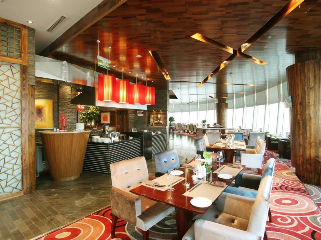 Фото Haiwaihai Crown Hotel