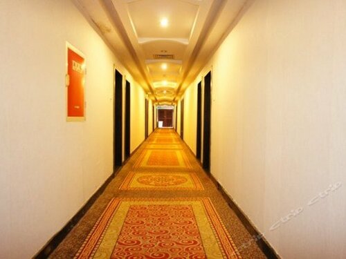 Гостиница Gemmy Hotel Guilin в Гуйлине