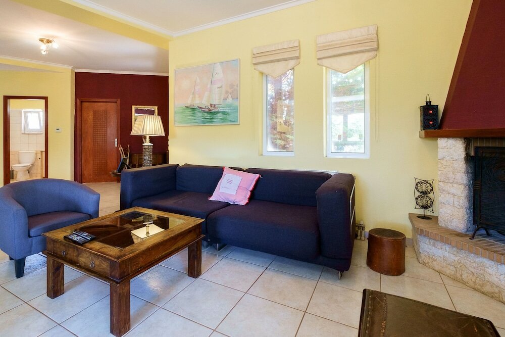 Фото Relaxing Family Home near Beaches