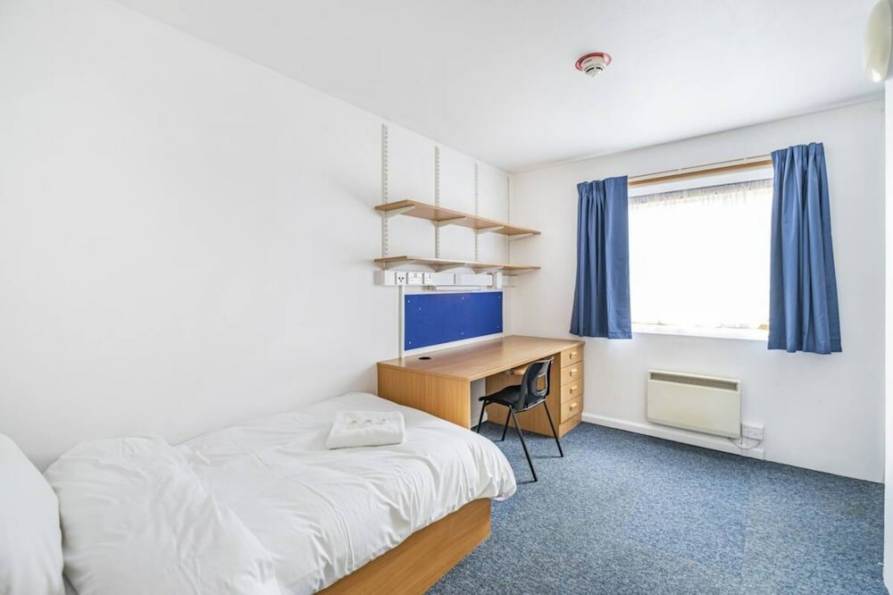 Фото Vibrant Ensuite Rooms - Hatfield - Hostel