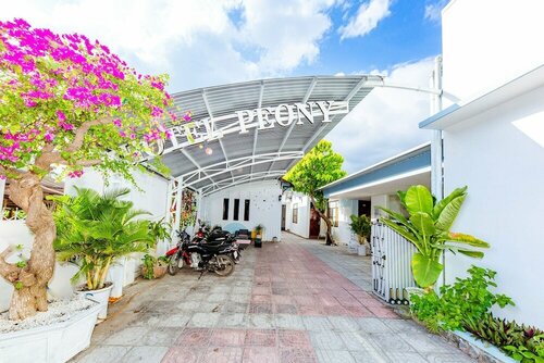 Гостиница Super Oyo 598 Peony Hotel в Камрани