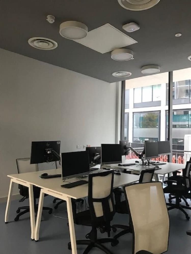 Фото Astor College