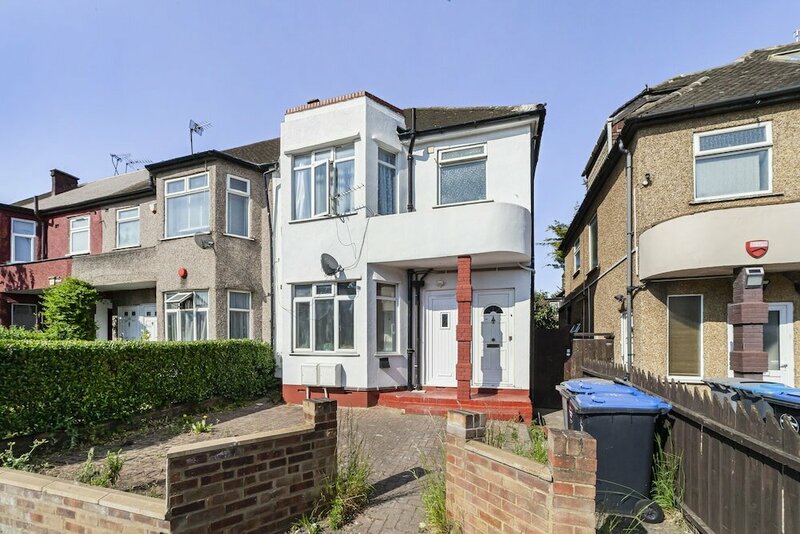 Гостиница The Neasden Villas в Лондоне