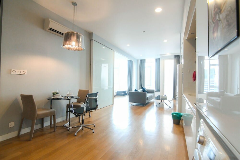 Фото Platinum Suites by Skybay