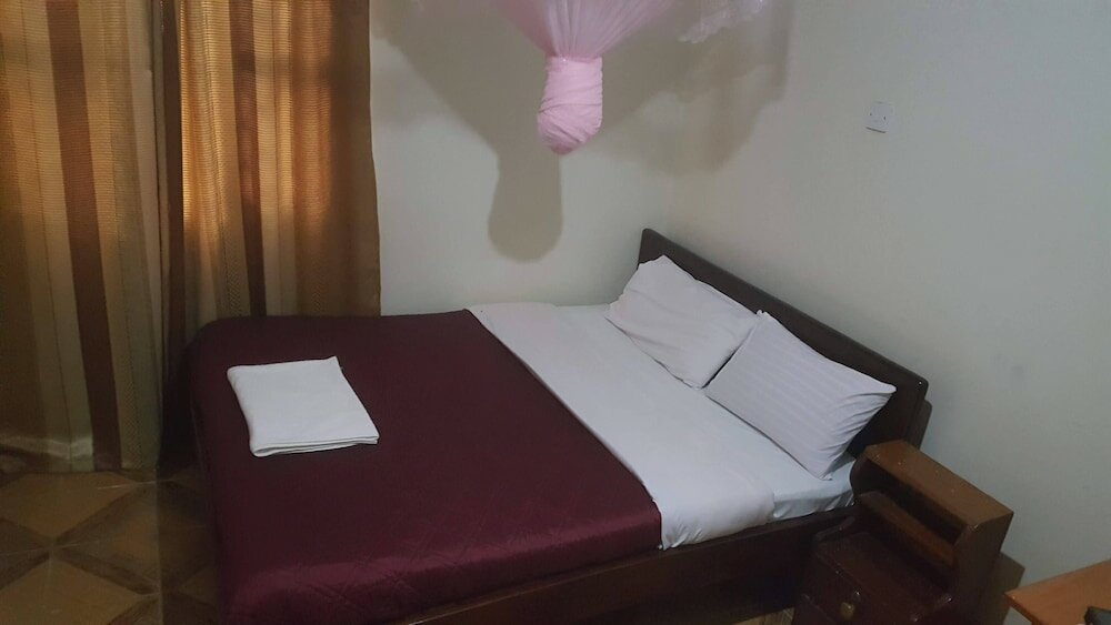 Фото Lucia Villas Mbale