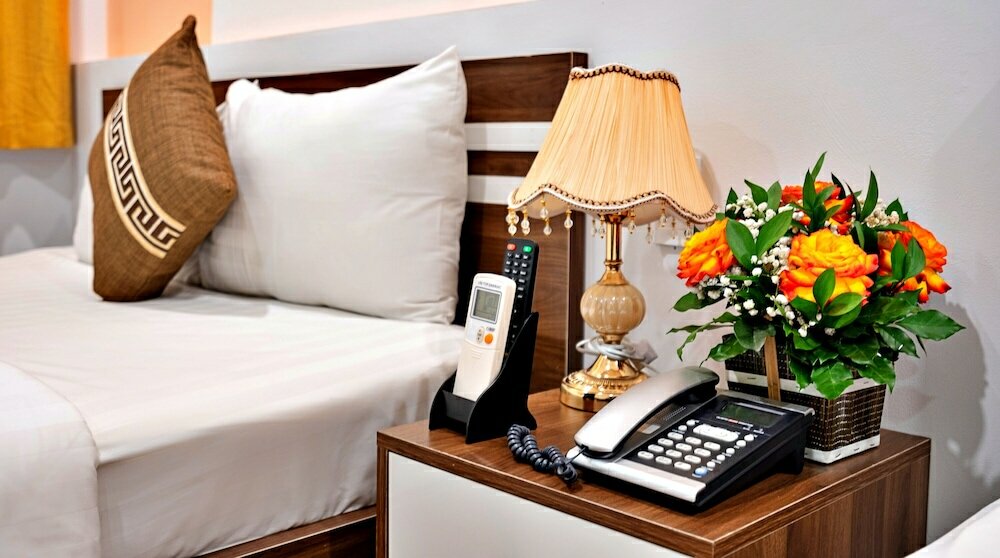 Фото Hanz Cosmos Central Hotel