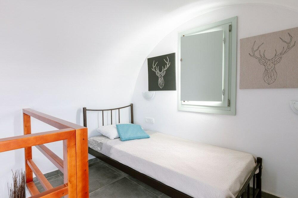 Фото White Element