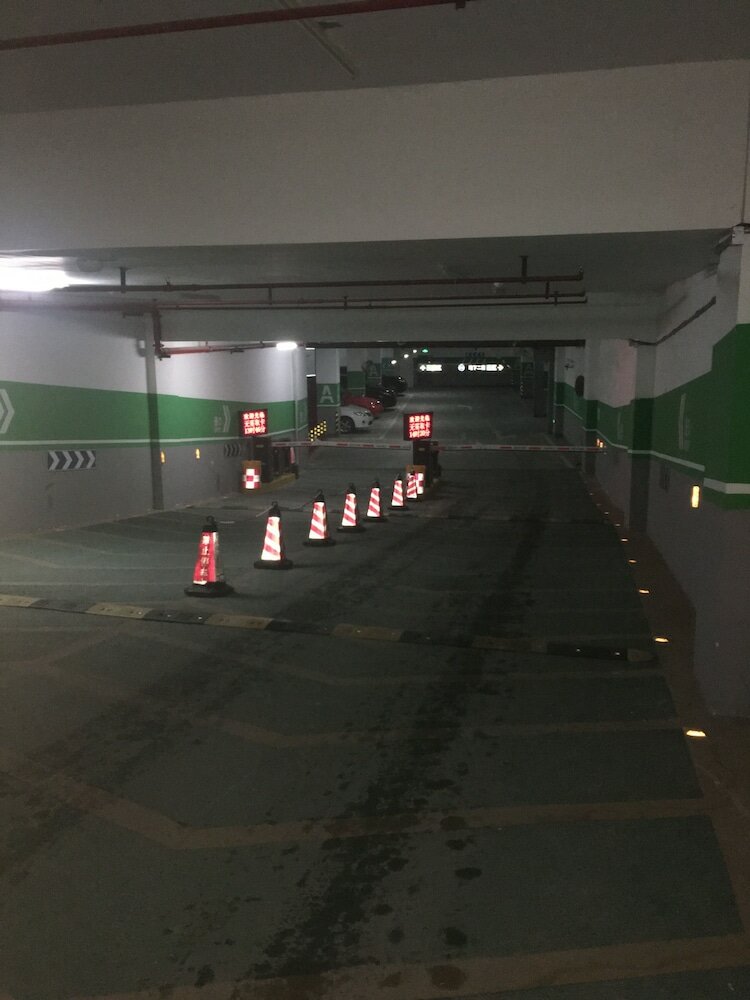 Фото Suisse Place Shanghai