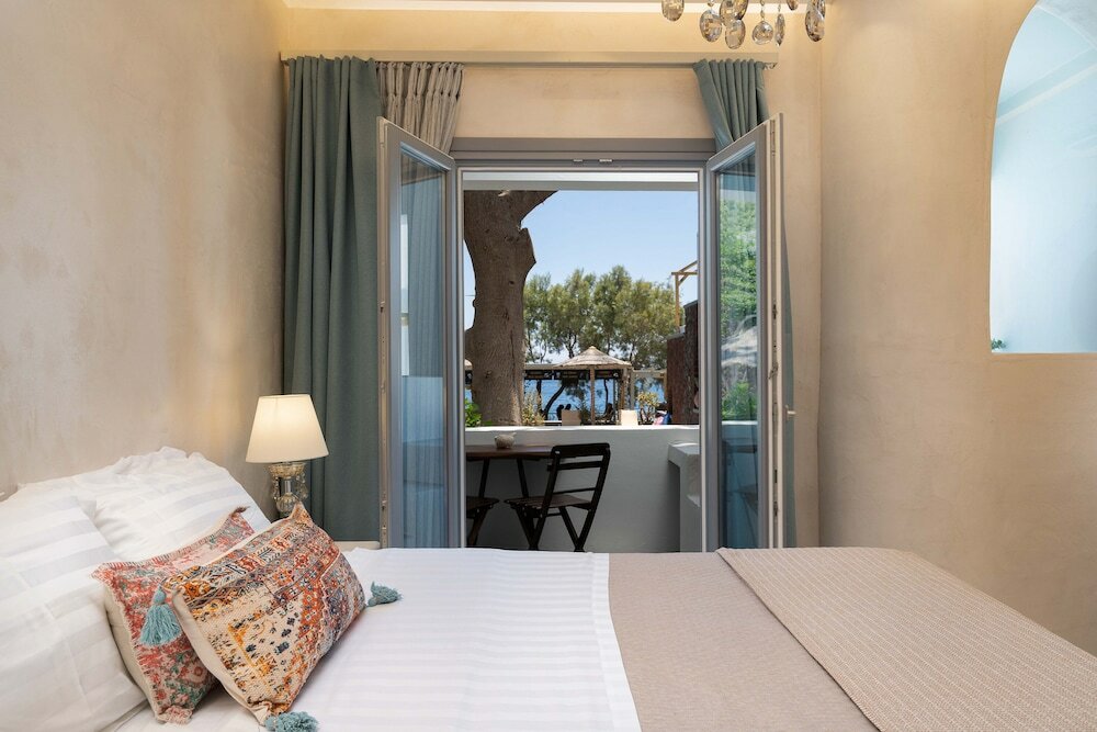 Фото Thousand Stars Suites & Rooms