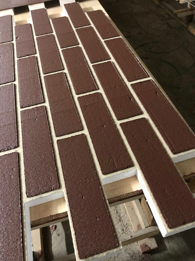 Facades and facade systems Dom Prom, Bogdanovich, photo