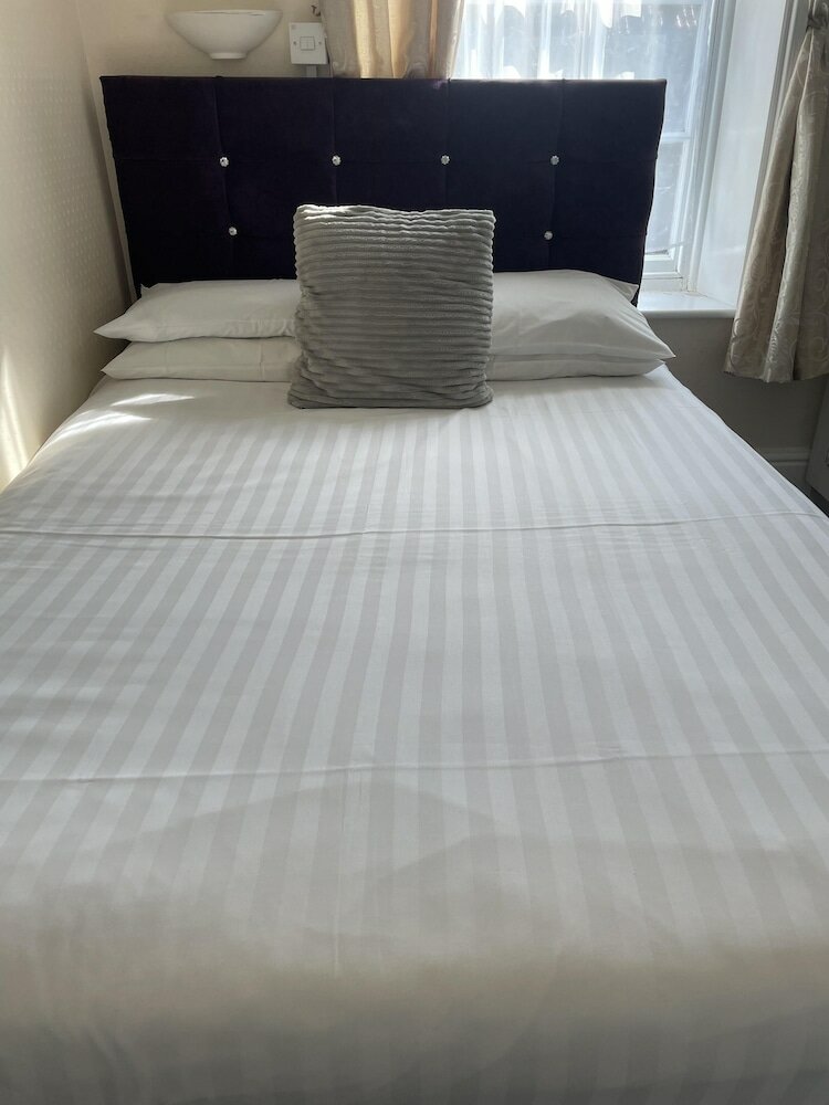 Фото Diamonds Inn Ltd