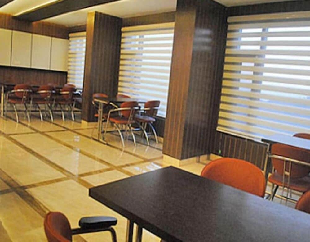 Фото Hotel Sapphire Mcleodganj