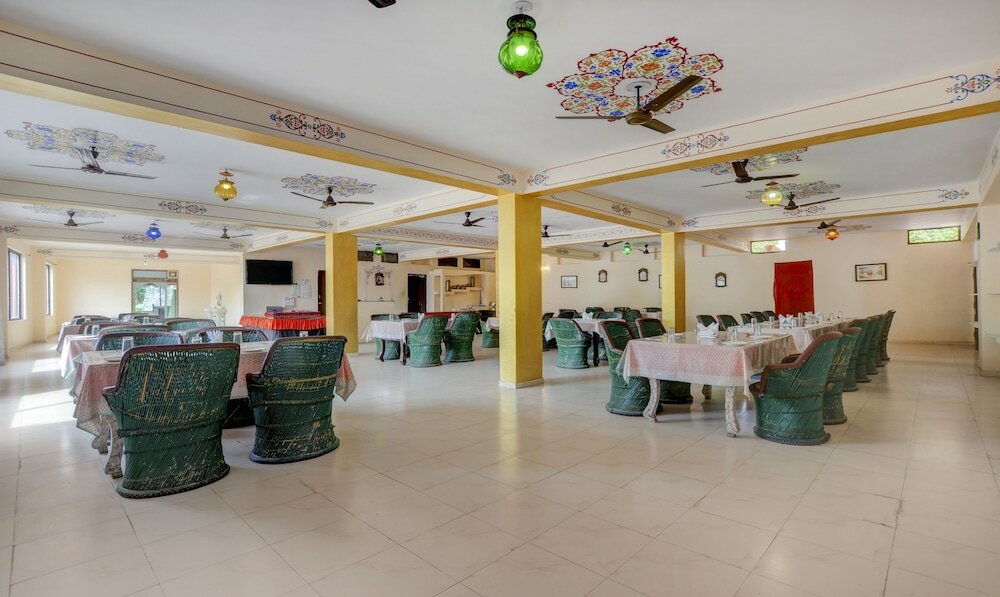 Фото Treebo Trend Hotel Kumbhal Castle With Valley View