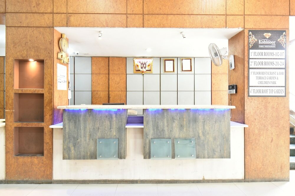 Фото Hotel Kohinoor Plaza