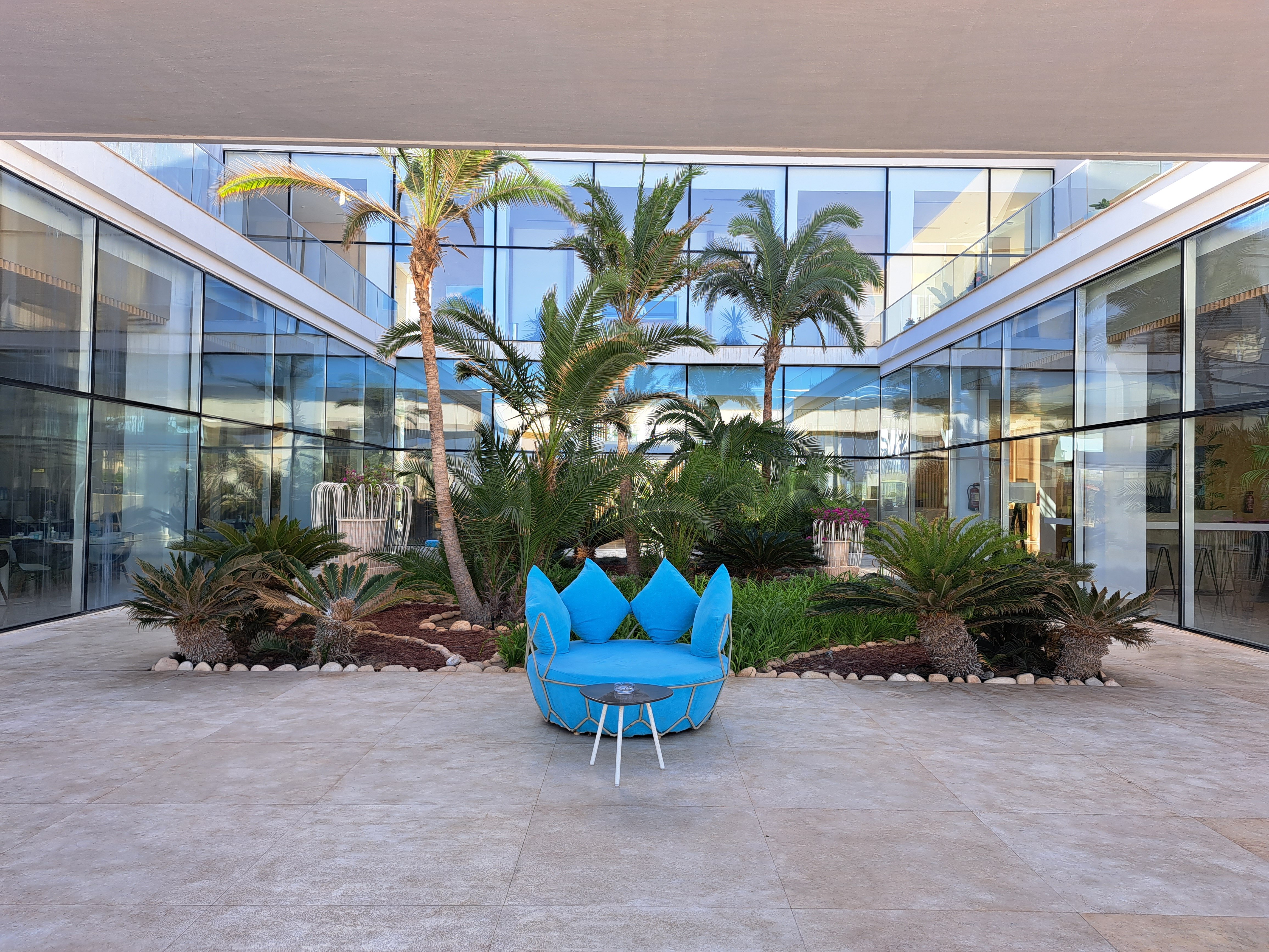 Фото The G Seashell