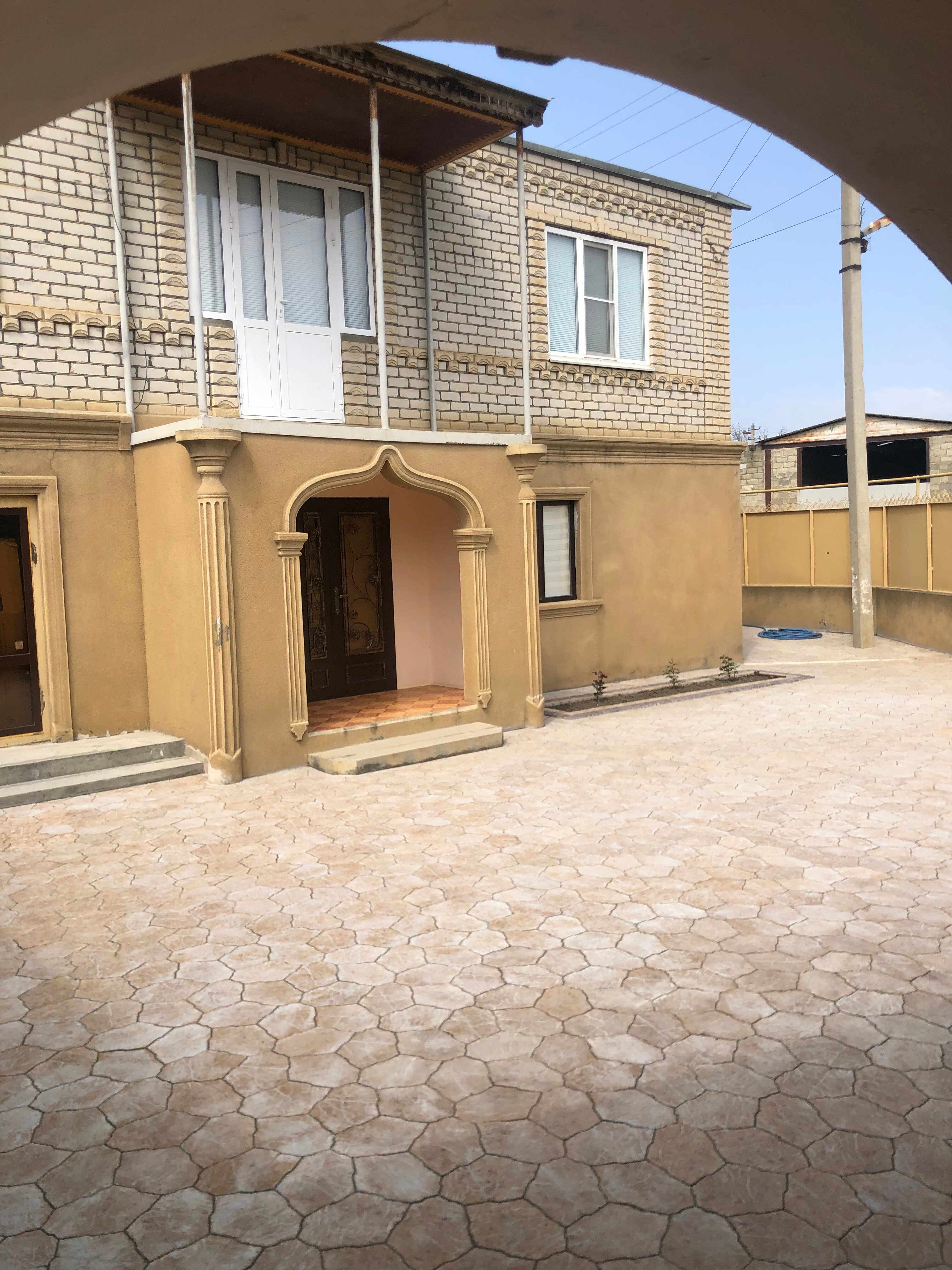 Фото У Амины